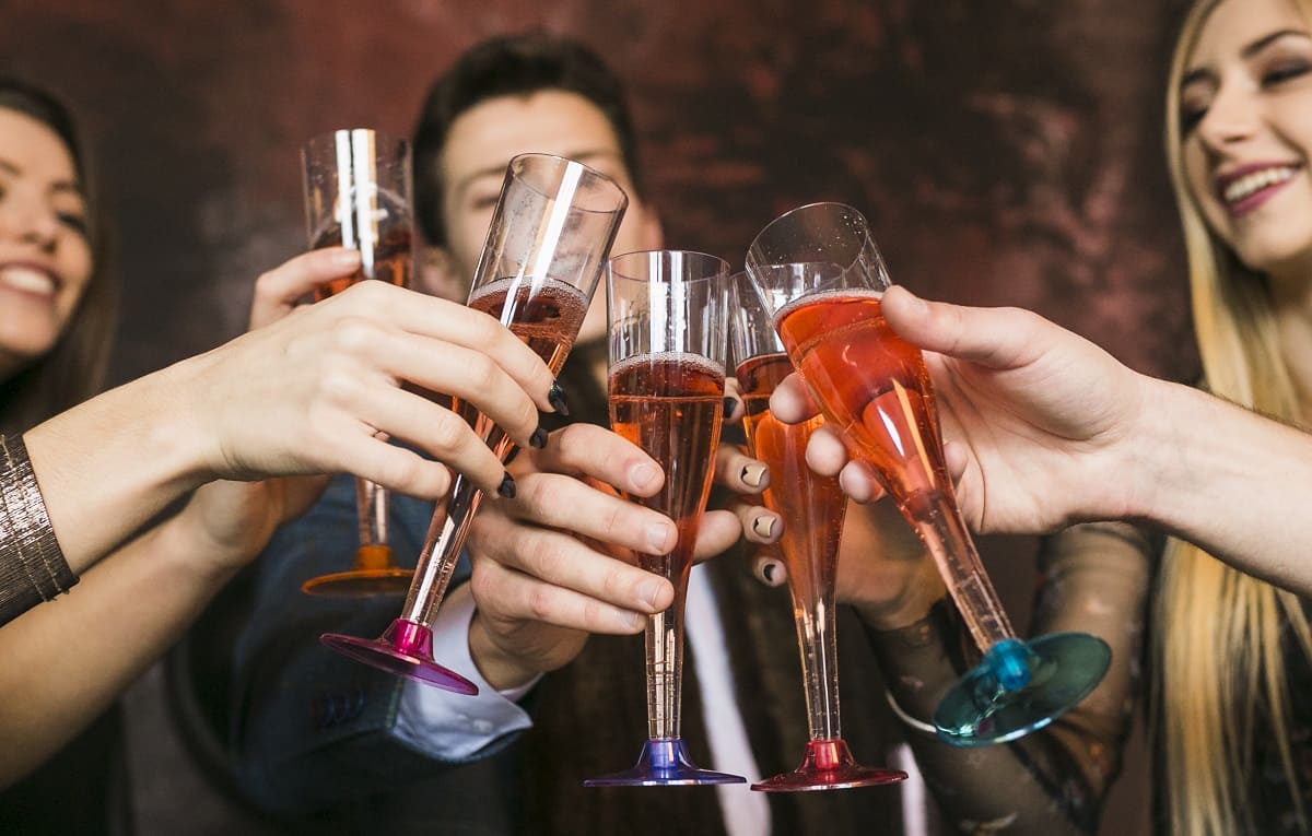 ¿Las bebidas alcohólicas engordan? Aquí te lo contamos