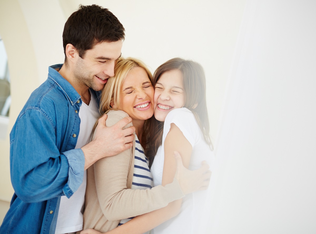 ¿La felicidad mejora tu salud? Esto dice la ciencia