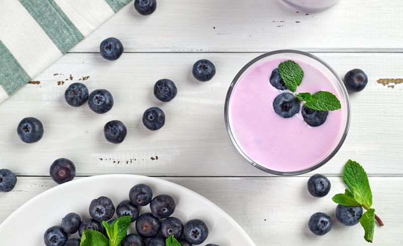 smoothie con arándanos